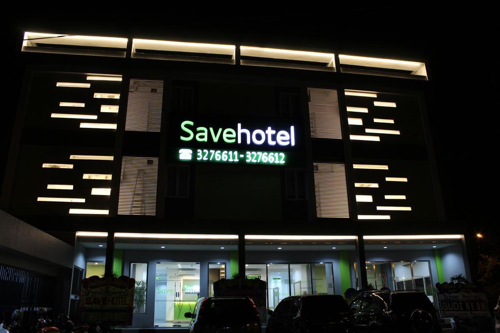 Save Hotel Banjarmasin  Buitenkant foto